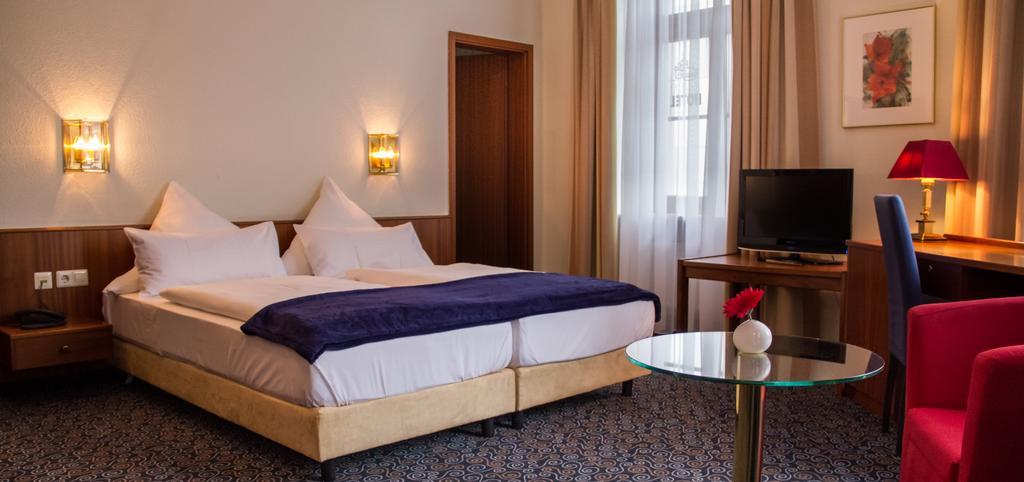 Stadthotel Κωνσταντία Δωμάτιο φωτογραφία